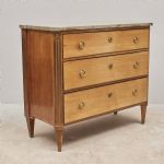 1603 4483 CHEST OF DRAWERS